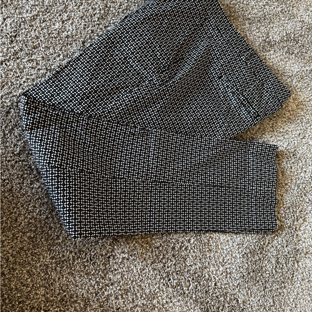 Banana Republic Black and White Ryan Patterned Pants, Size 6